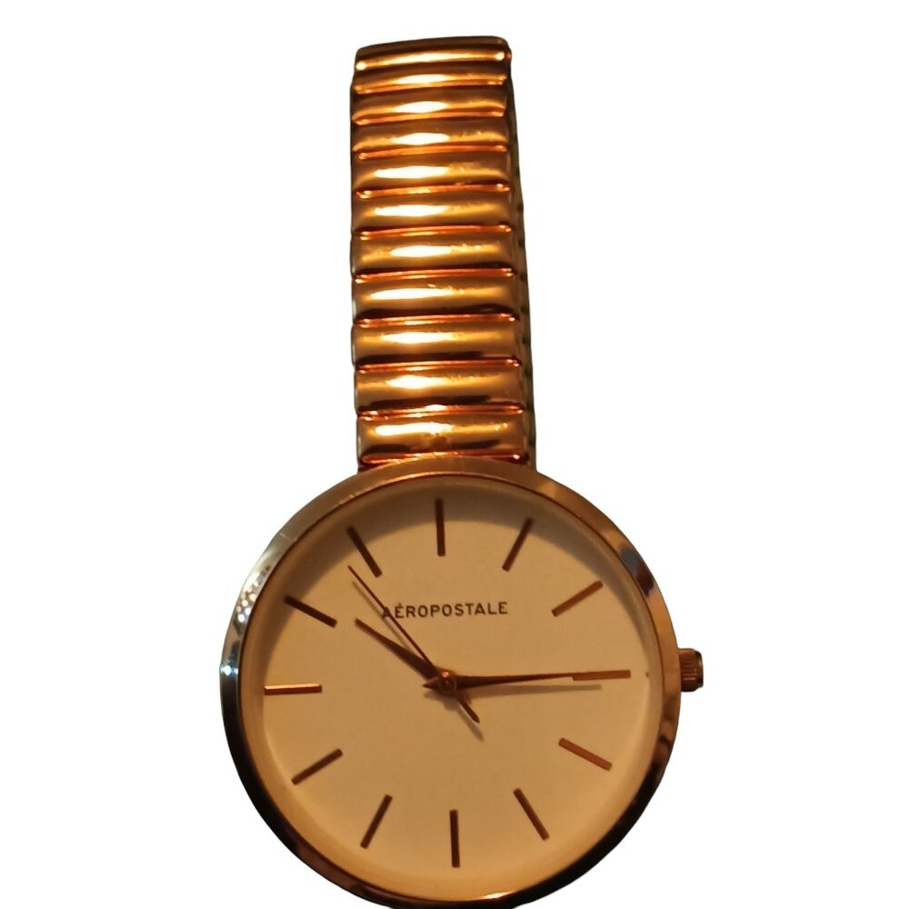 Aeropostale Womens Stretch Band Gold Tone Wristwatch